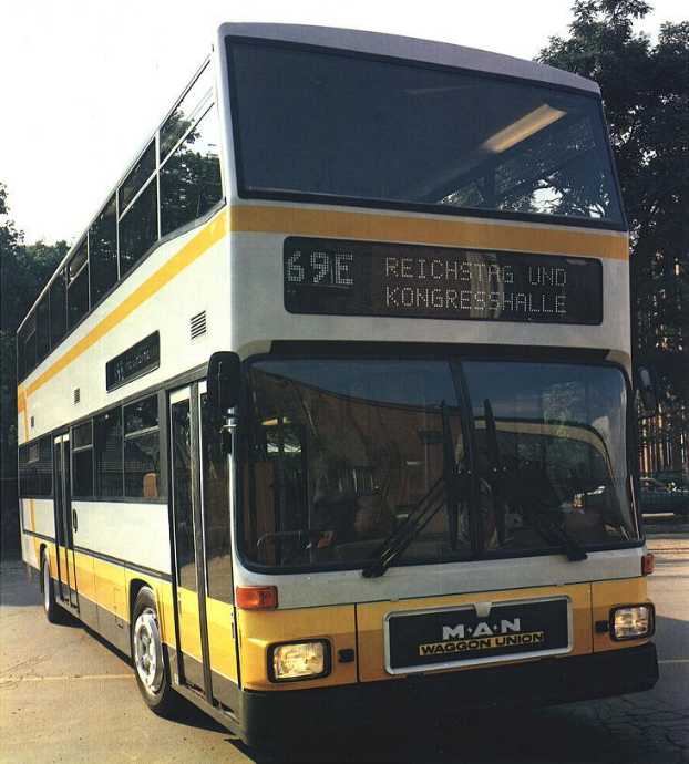 Waggon Union prototype bus