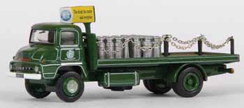 32702 Trader 2 Axle Flatbed MILK MARKETING BOARD.