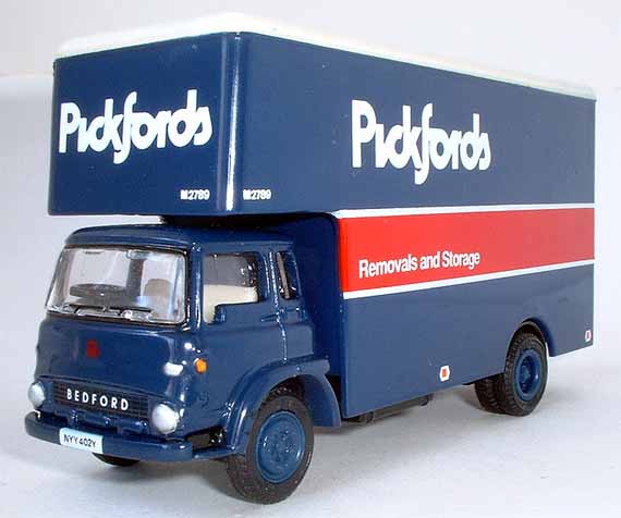 Pickfords Bedford TK 2 Axle Luton.