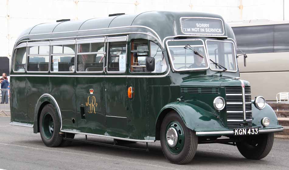 Metropolitan Police Bedford OB Duple KGN433