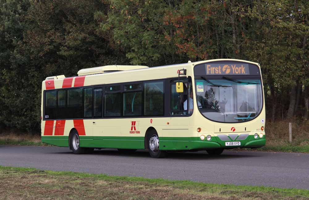 First York Volvo B7RLE Wright 69374 Rider York