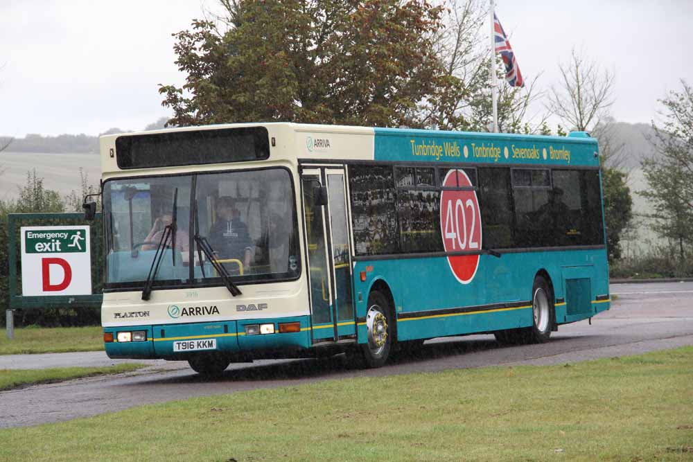 Arriva Kent & Sussex DAF SB220 Plaxton 3916