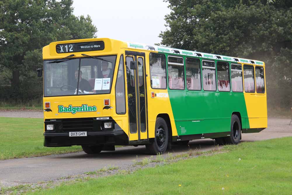 Badgerline Volvo B10M Alexander P 113