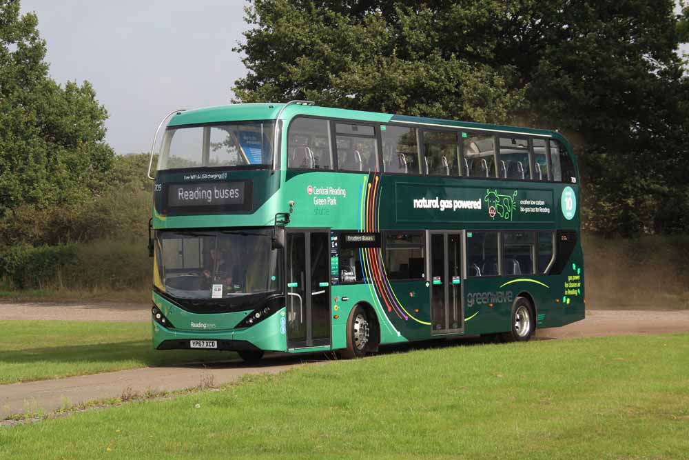 Reading Buses Scania N280UD Alexander Dennis Enviro400CNG 709