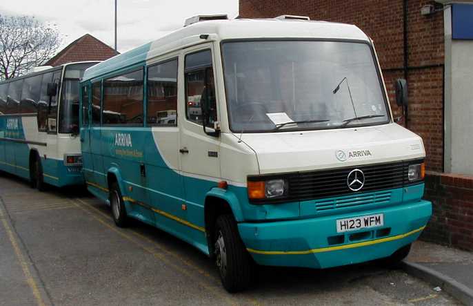 North West bodied Mercedes 814D H123WFM