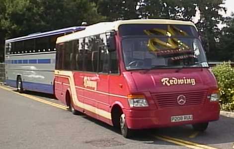 Redwing Mercedes Autobus Classique P208RUU