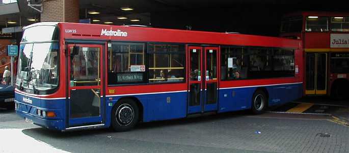 Metroline Dennis Lance SLF Wright Pathfinder LLW25