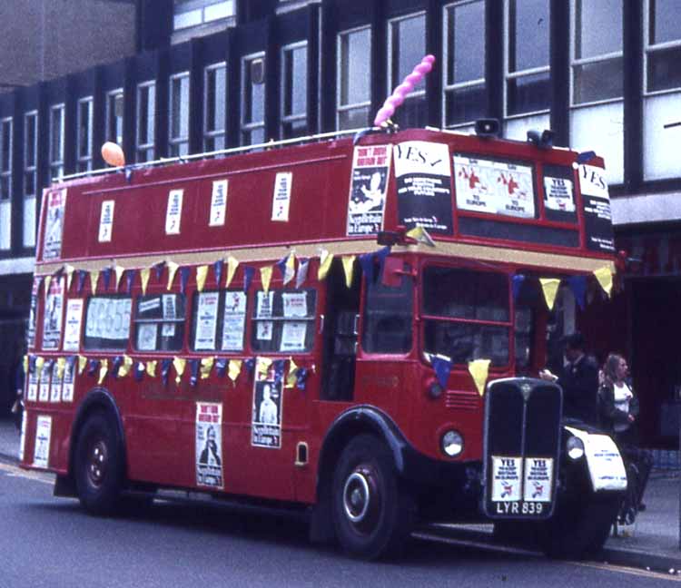 London Transport AEC Regent 3RT Weymann RT3420