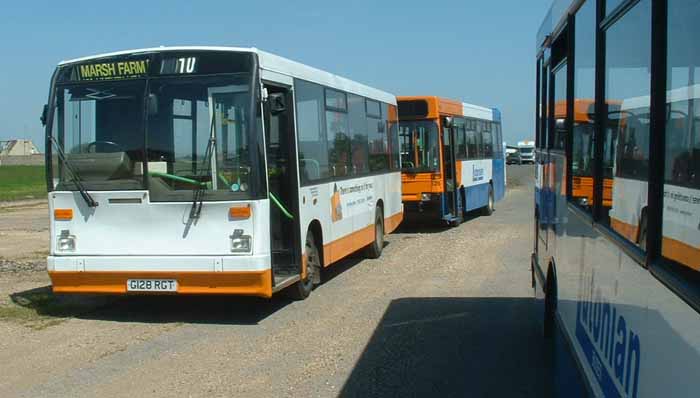 Lutonian Dennis Dart Duple G128RGT