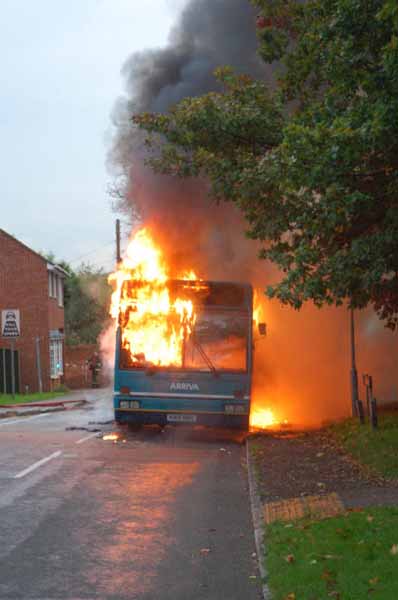 Arriva the Shires Volvo B10B / Plaxton Verde 3855