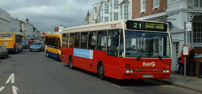 First Midland Red Dennis Lance Plaxton Verde 239