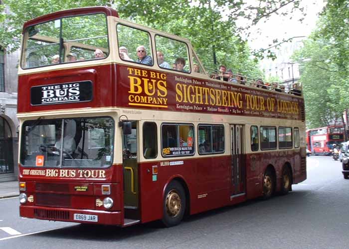 Big Bus Hong Kong MCW Super Metrobus ML869