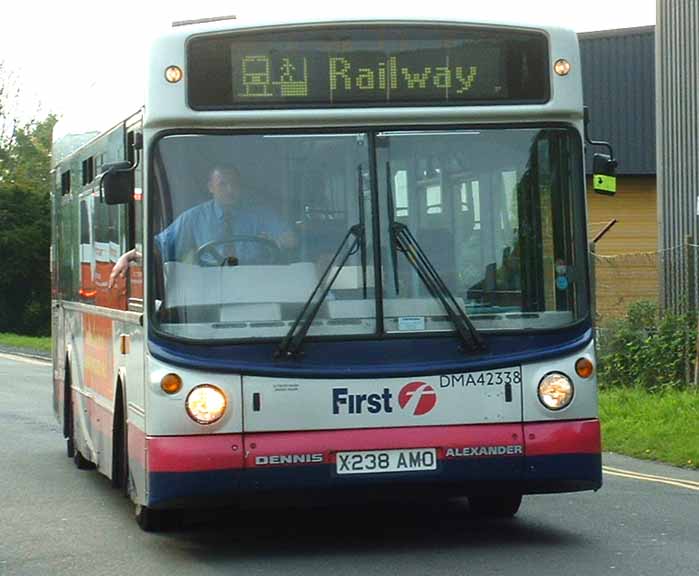 First Beeline Alexander ALX200 Dennis Dart DMA42338