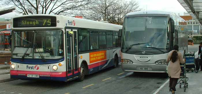 First Beeline Alexander ALX200 Dennis Dart X238AMO