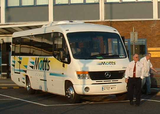 Motts Travel Mercedes O816D Plaxton Cheetah GT07MTT