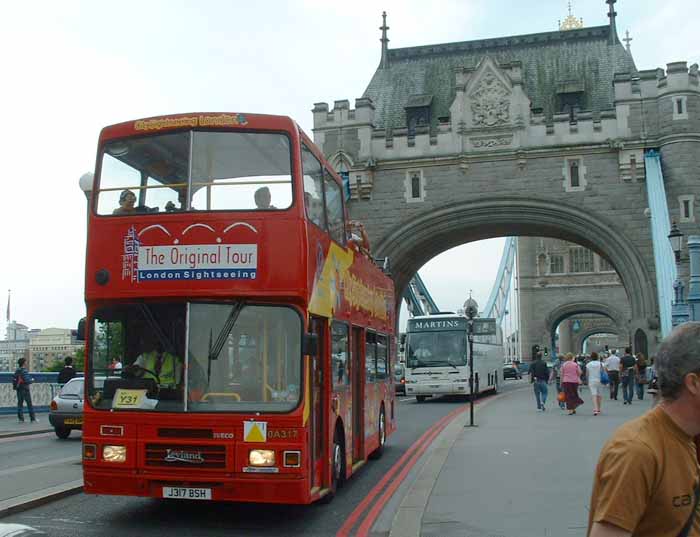 City Sightseeing London Olympian Alexander