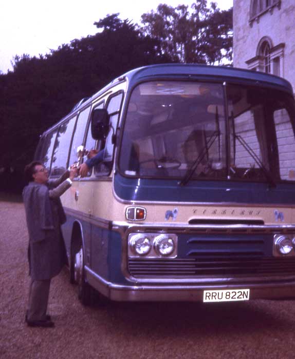 AC Tours Ford R1014 Plaxton RRU822N