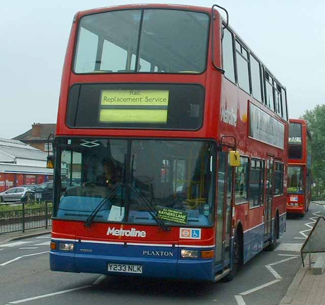 Metroline Volvo B7TL Plaxton President VPL233