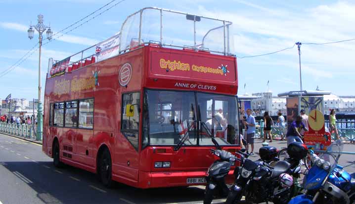 City Sightseeing Brighton Scania N113DRB East Lancs 781