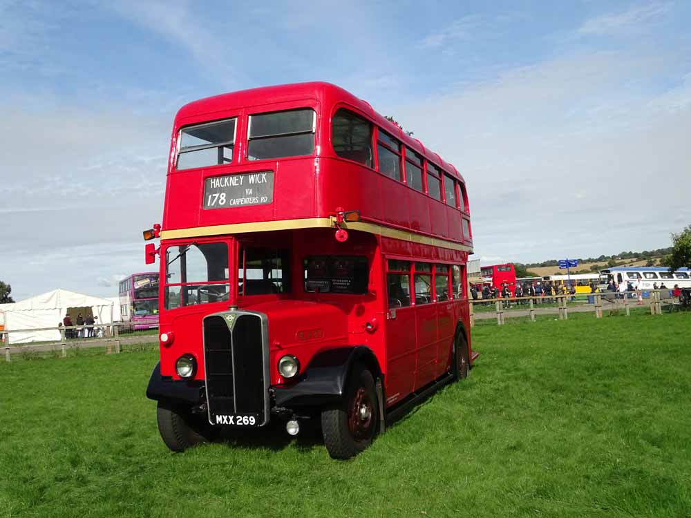 London Transport AEC Regent III Weymann RLH69