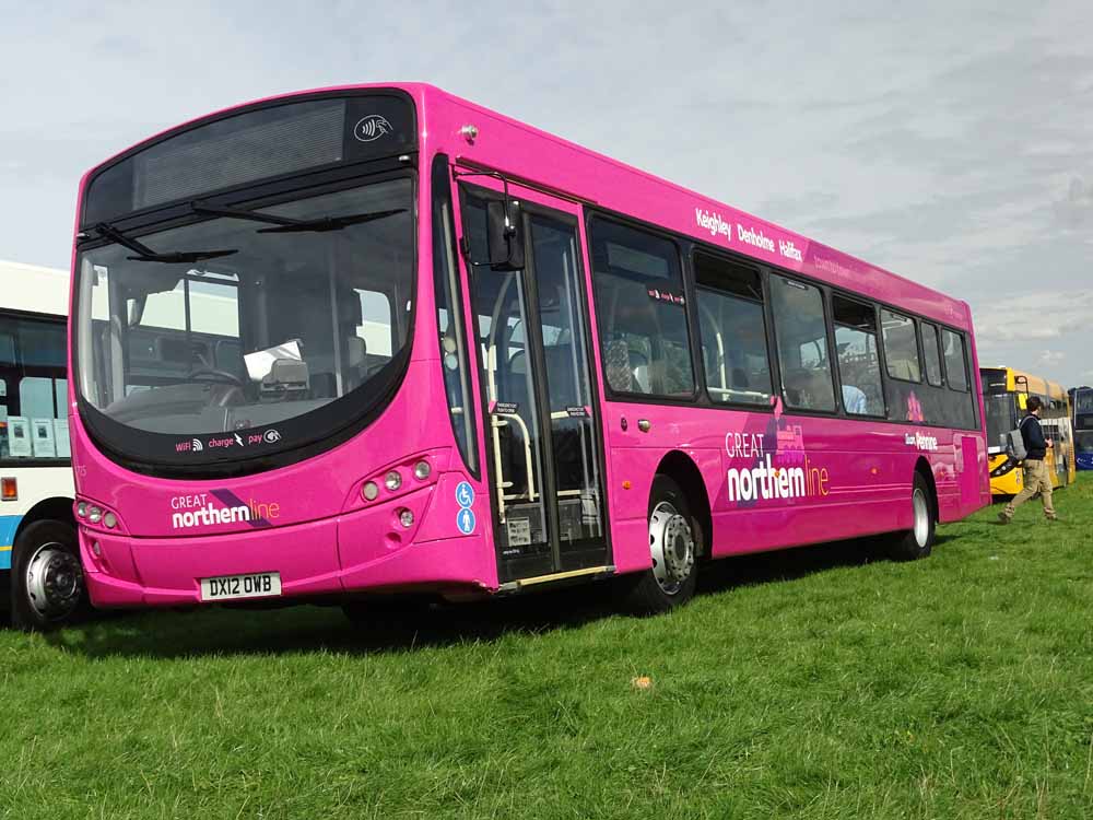 Team Pennine Volvo B7RLE Wright 1715 Great Northern Line