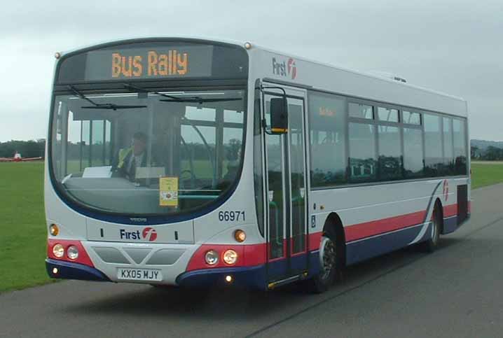 First Northampton Volvo B7RLE Wright 66971