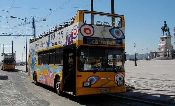 CARRIS Volvo B10R Camo opentopper