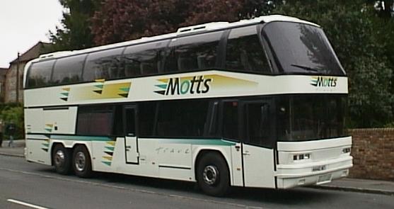 Motts Travel Neoplan Skyliner 4442MT