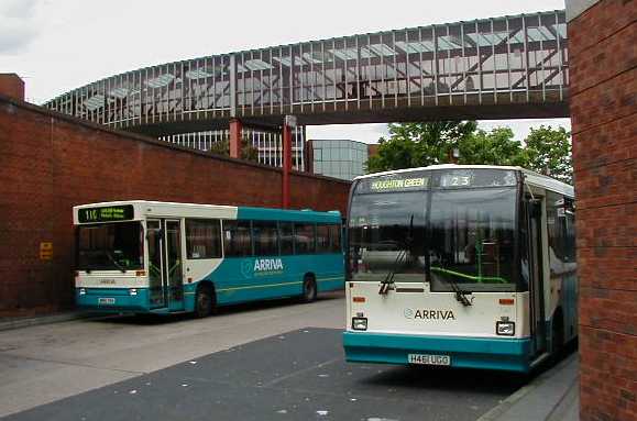 Arriva North West Dennis Dart Carlyle DT61