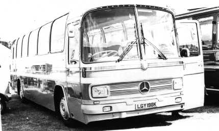 World-Wide Mercedes LGY198K