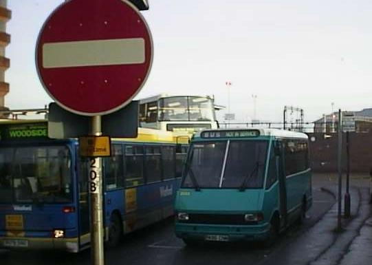 London Country North West MCW Metrorider