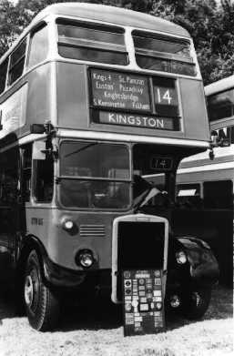 London Transport RTW 185 KLB915