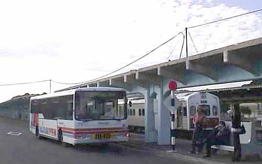 Stagecoach Auckland MAN & train