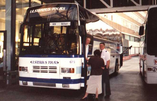 Ulsterbus Tours DAF MB250 Plaxton UXI1675